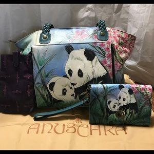 Anuschka Lovable Pandas Organizer Tote with wallet